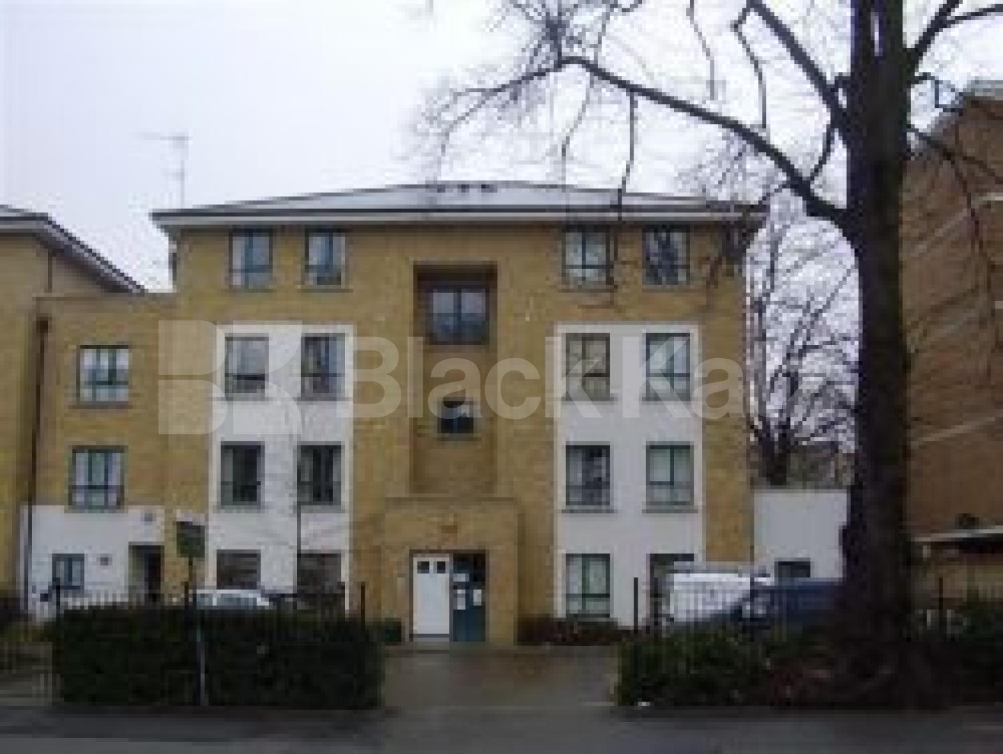 			2 Bedroom, 1 bath, 1 reception Flat			 Green lanes, FINSBURY PARK